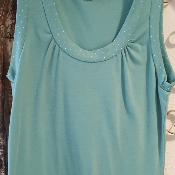 Top - Picture 2 of 2